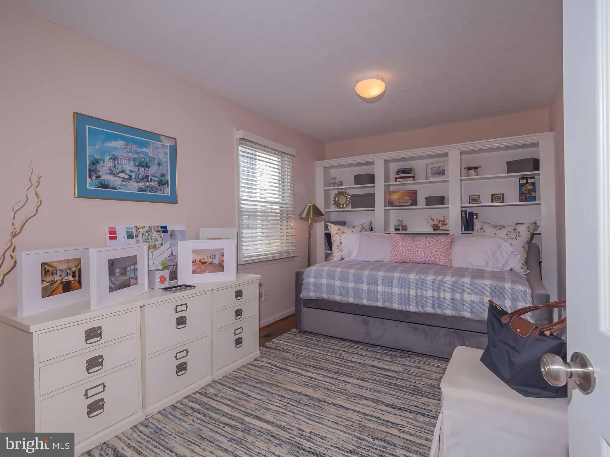 LONDONTOWN - Residential