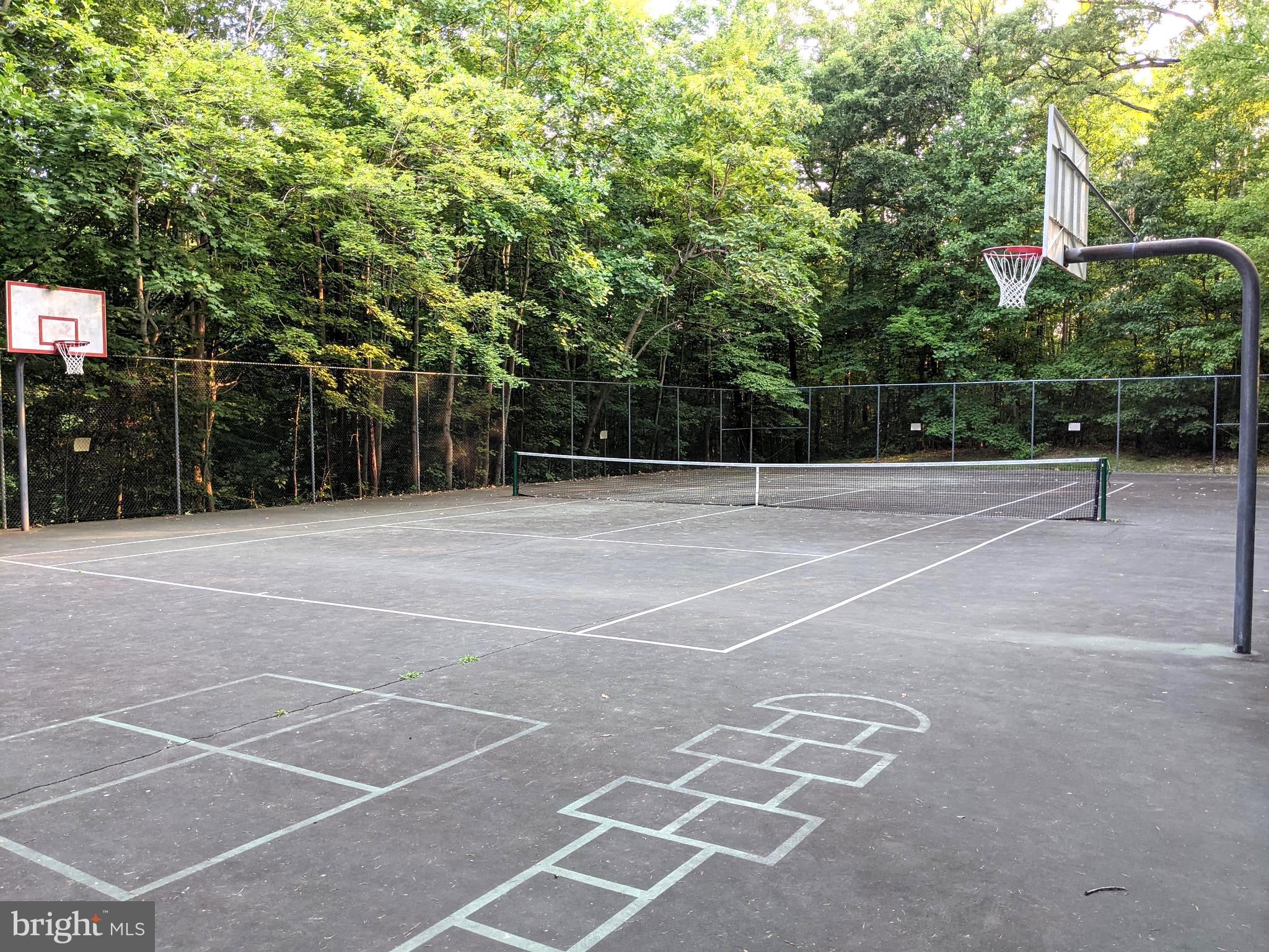 SHADOWBROOK - Residential Lease