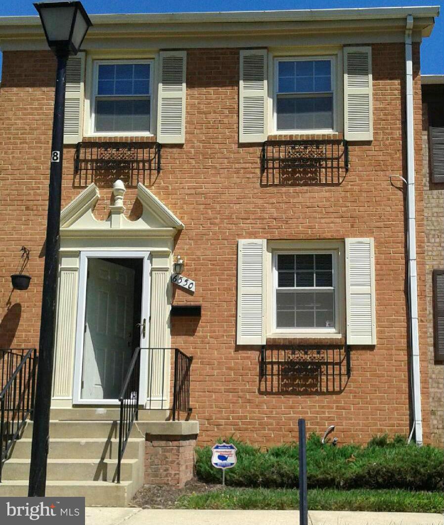 BEECHWOOD SQUARE - Residential Lease