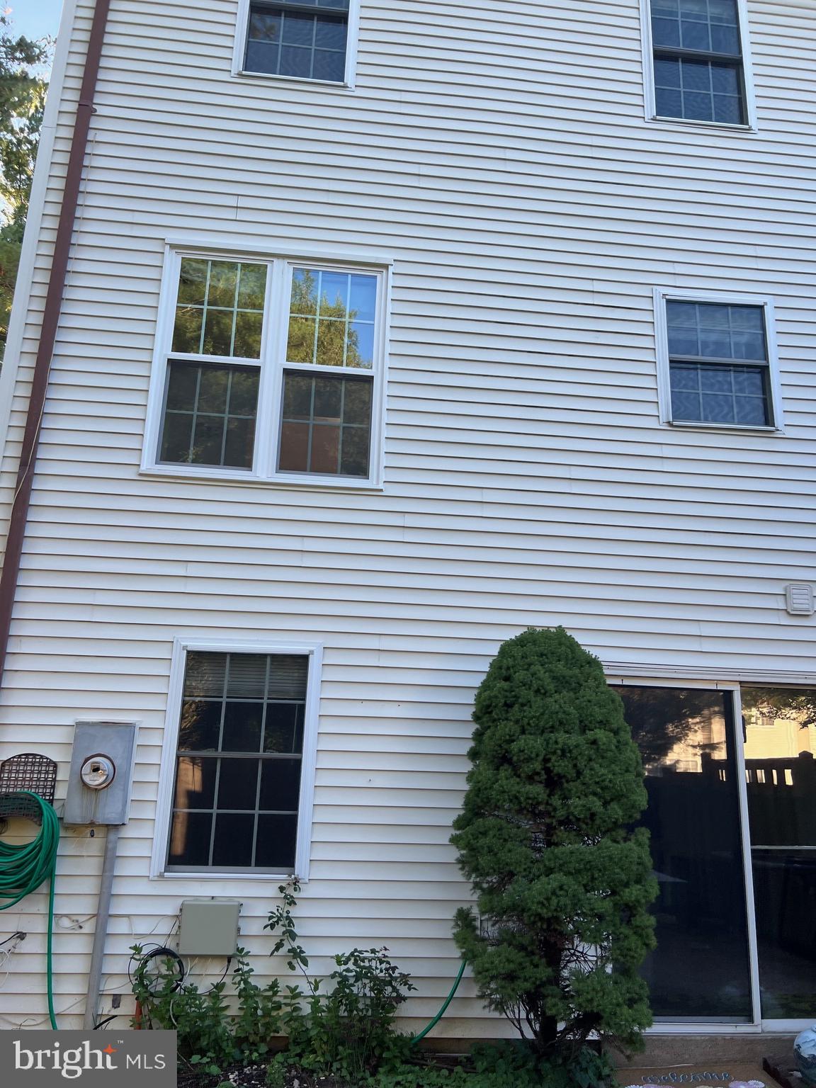 2829 GROVEMORE LANE