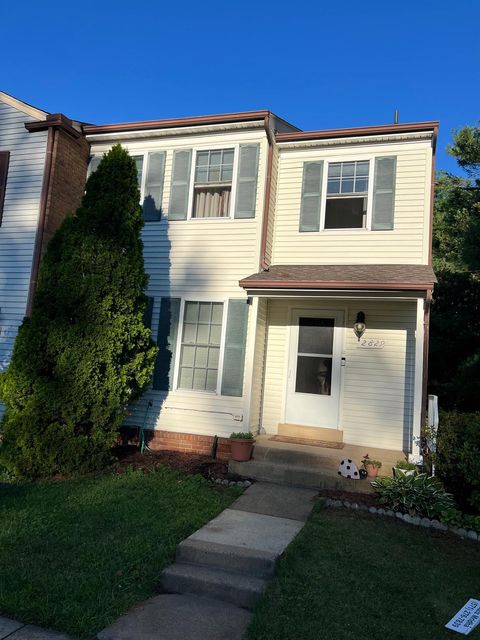 Photo of 2829 Grovemore Lane, VIENNA, VA 22180 (MLS # VAFX2323520)