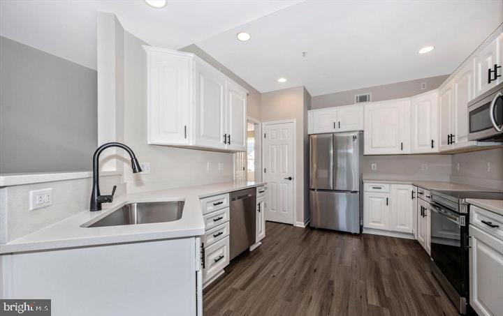 CARRIAGE HILL - Residential