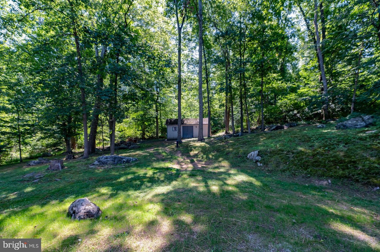 1415 N GRAVEL PIKE
