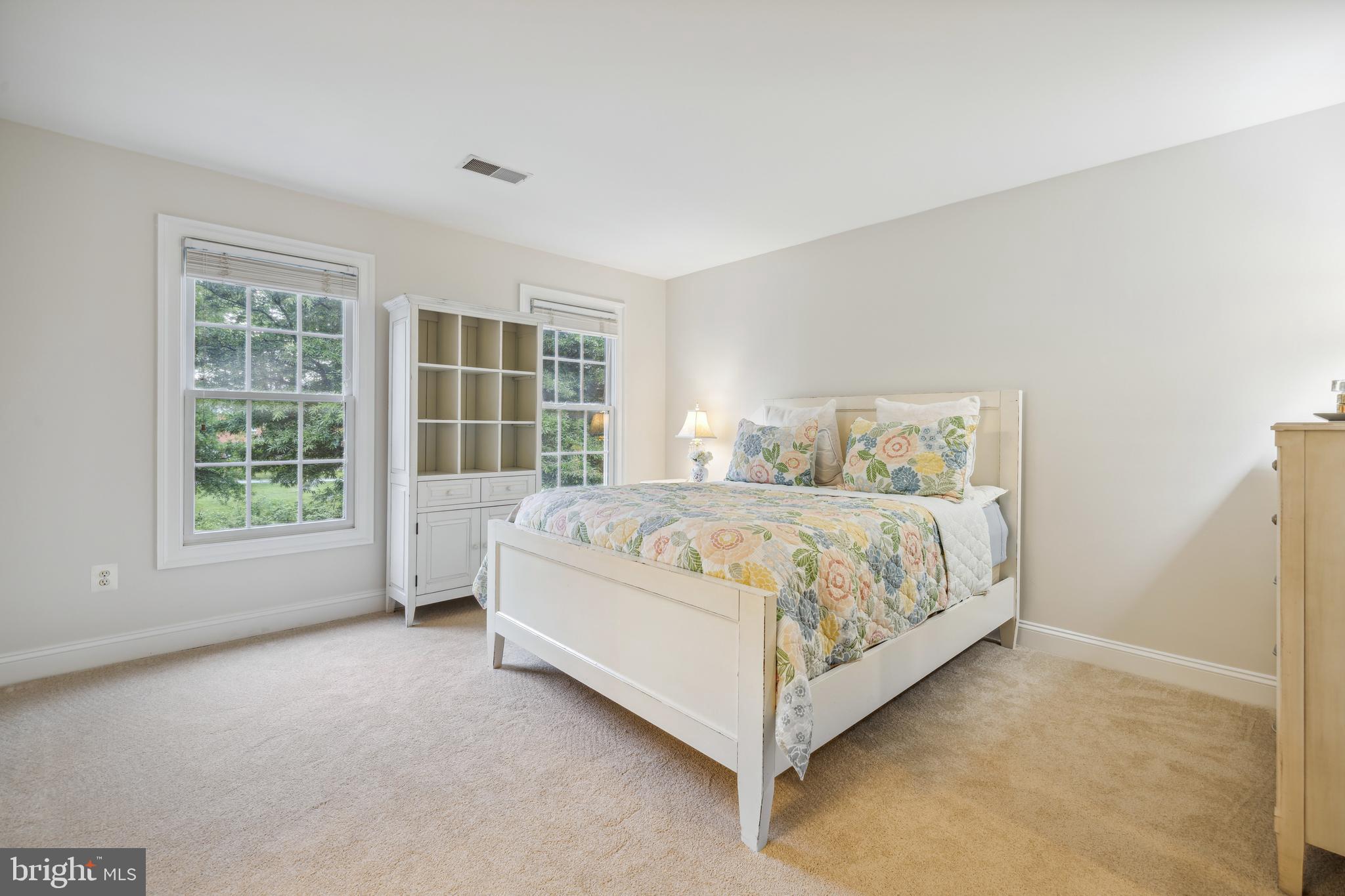 FALLSGROVE - Residential