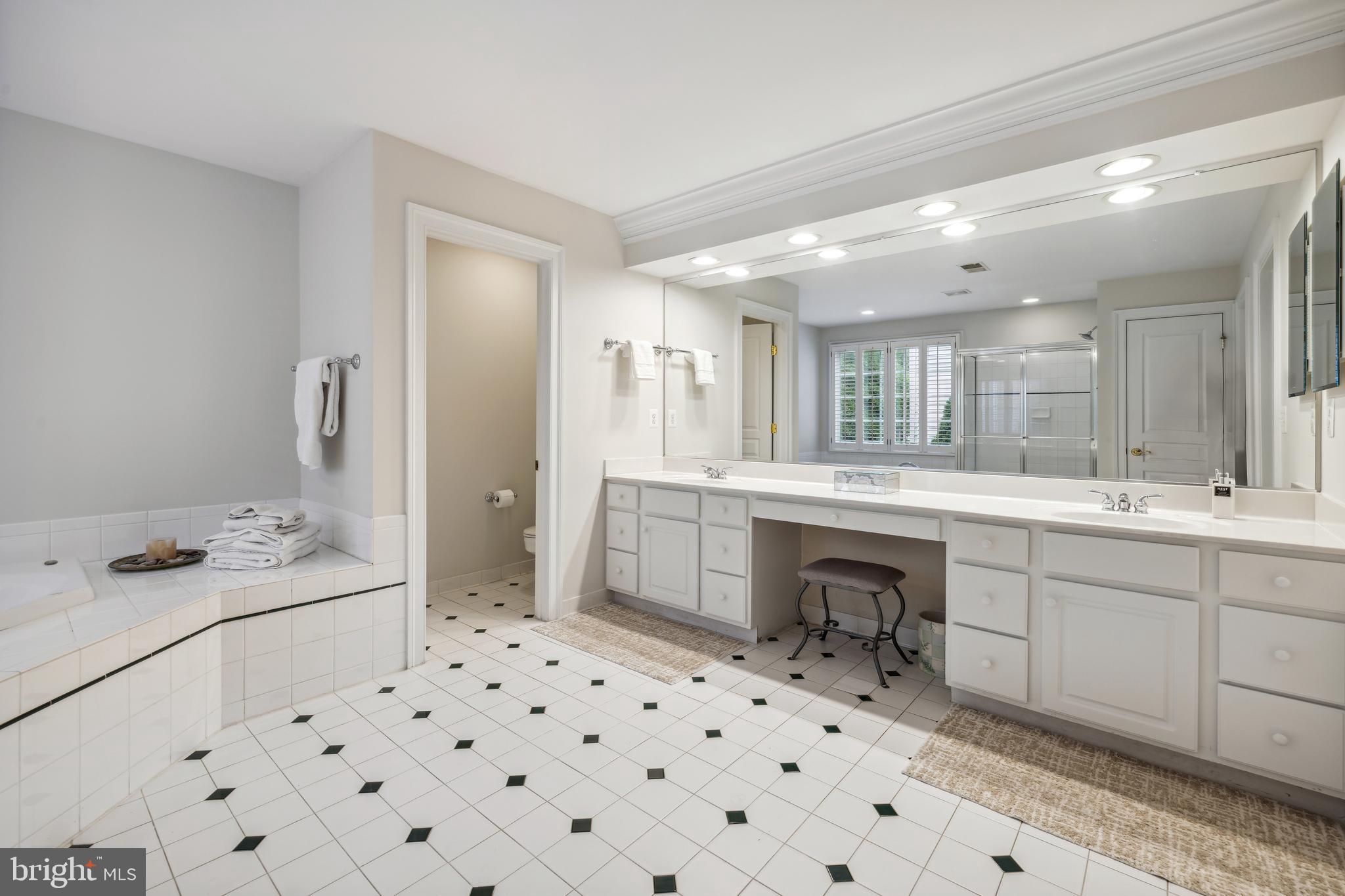 FALLSGROVE - Residential