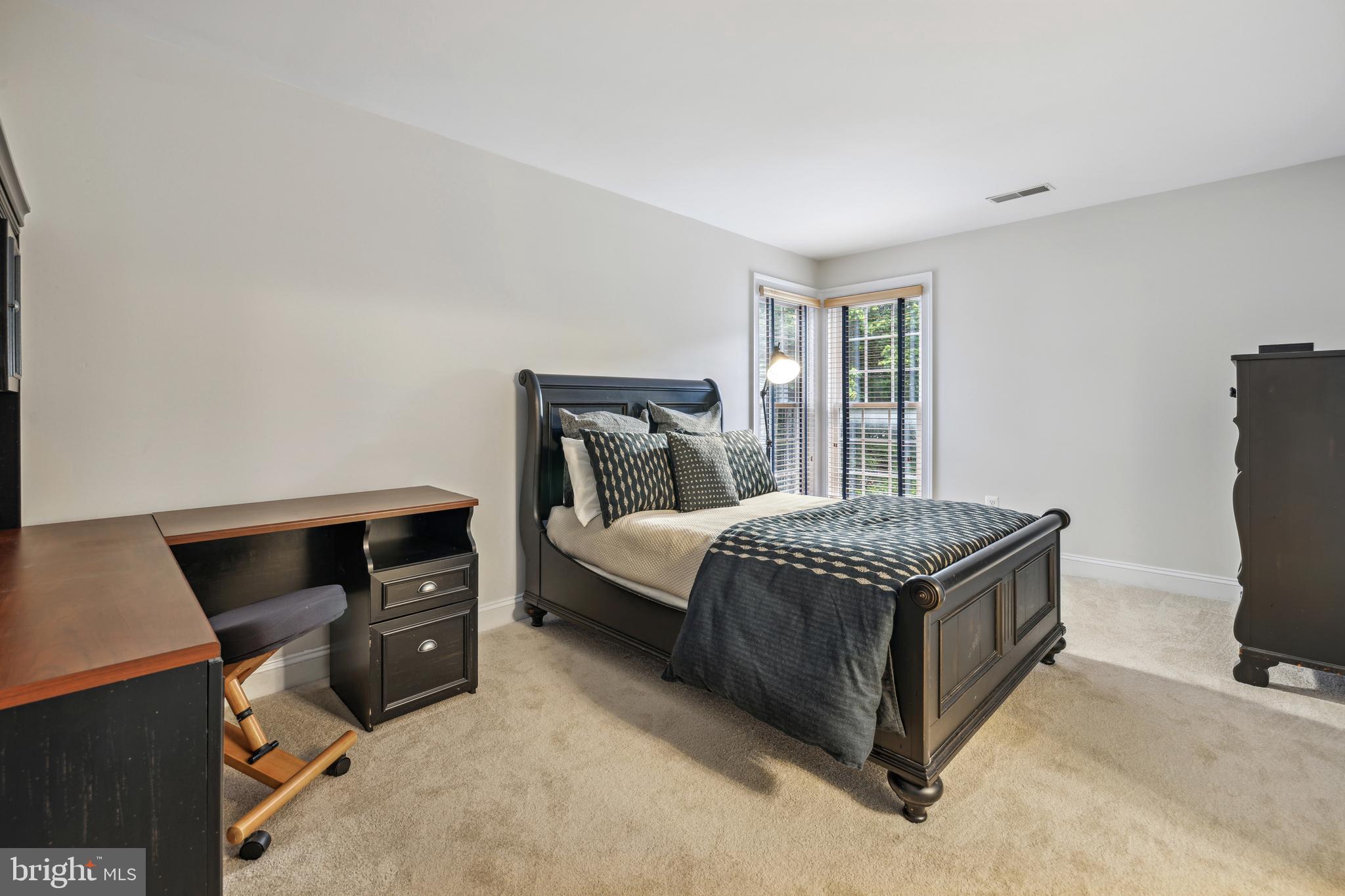 FALLSGROVE - Residential