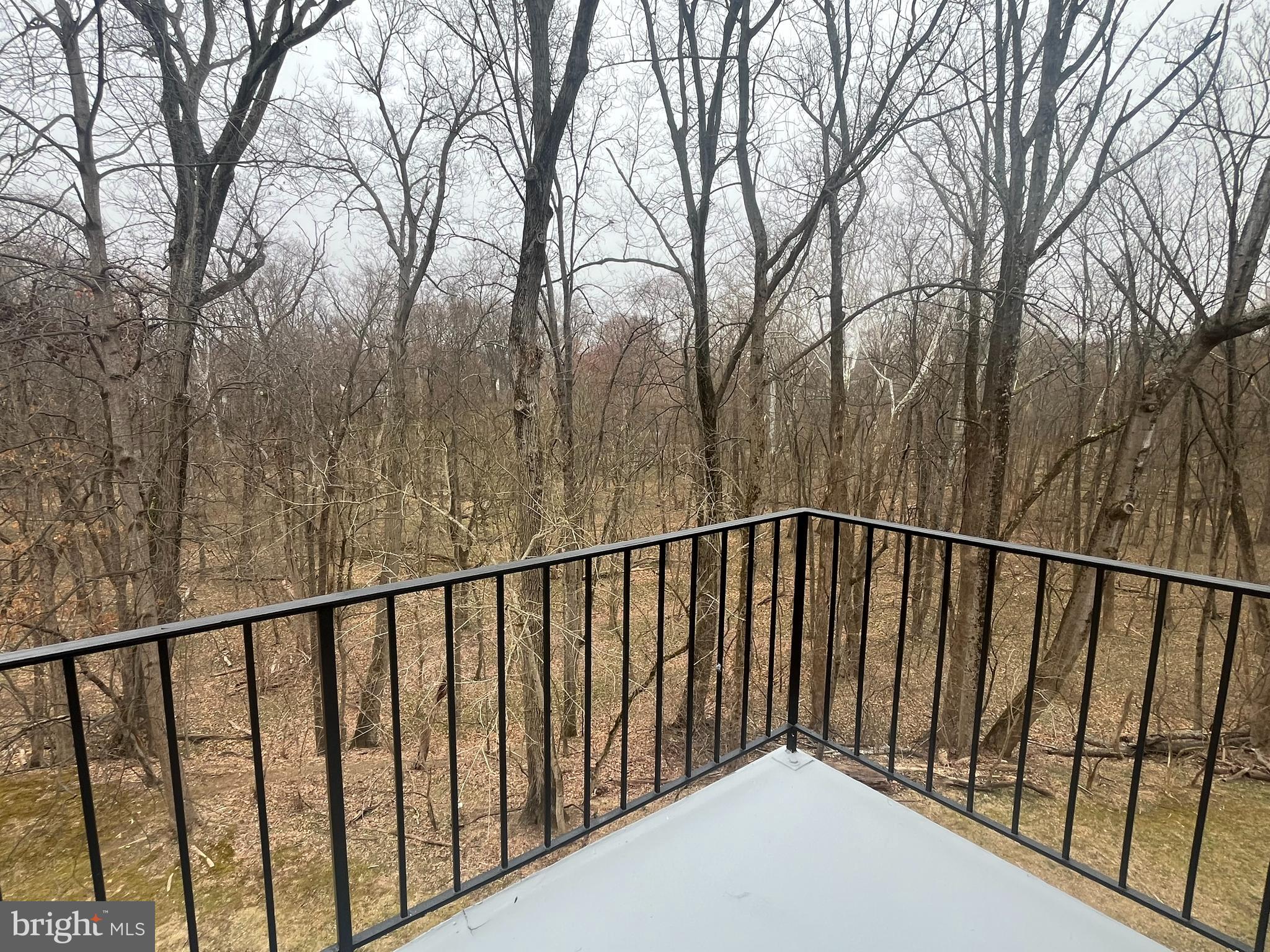 PARKSIDE CONDOMINIUMS - Residential