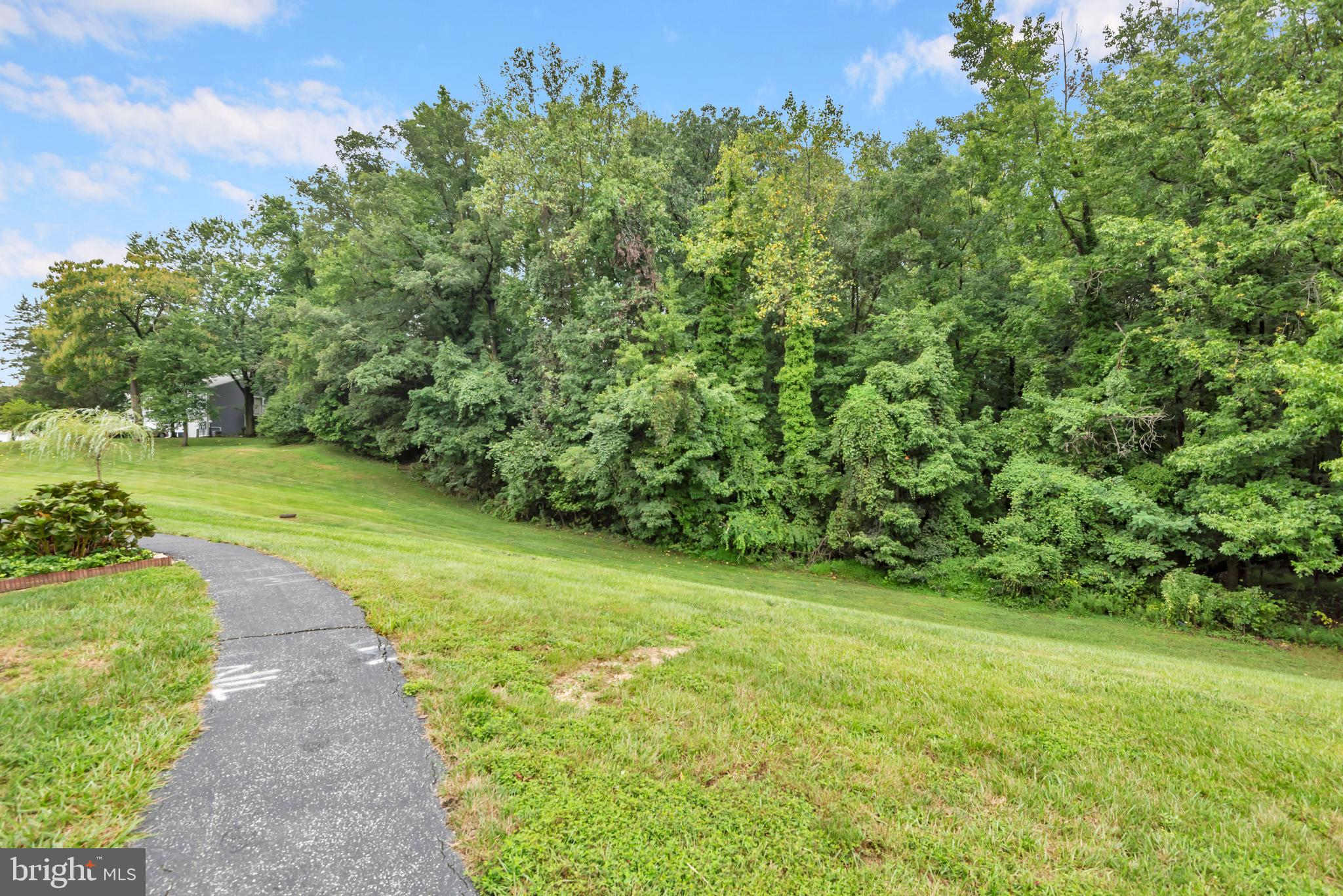 WESTPHALIA WOODS - Residential