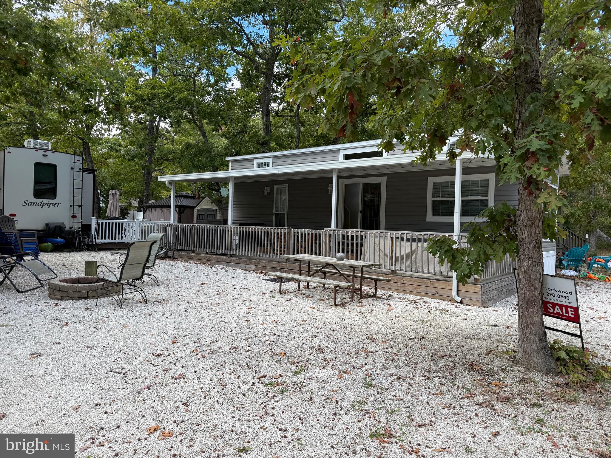 515 CORSON TAVERN D-49