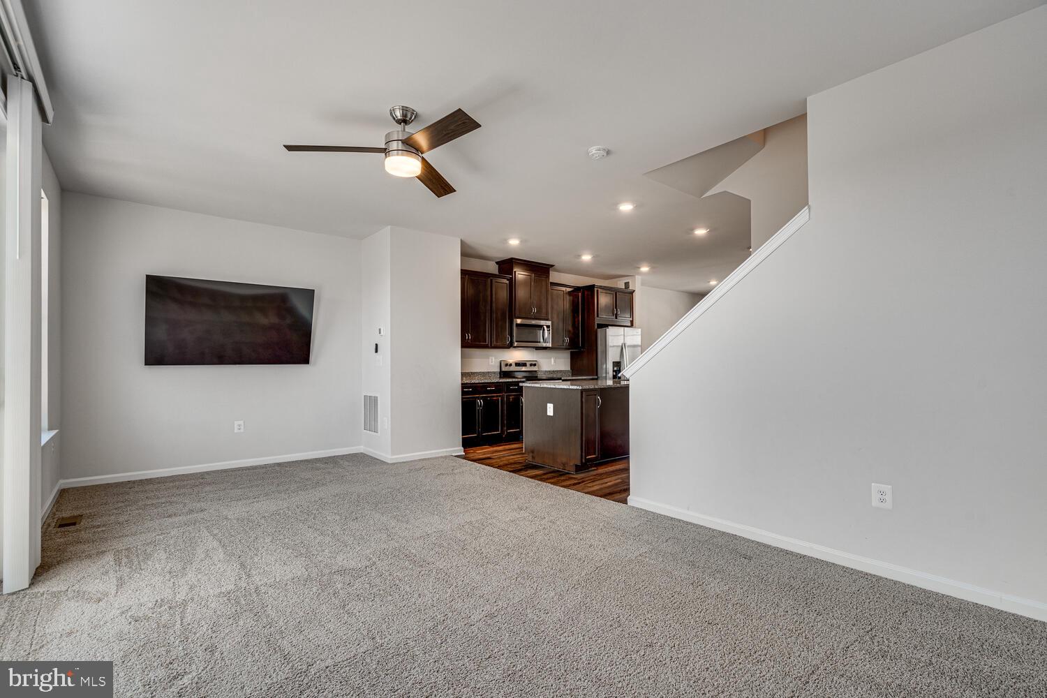 WHITSON WOODS - Residential