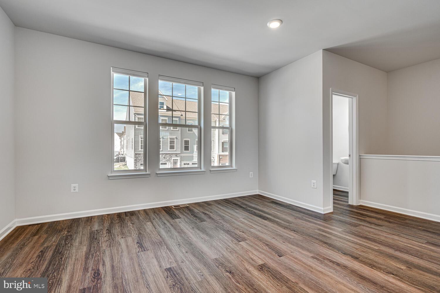 WHITSON WOODS - Residential