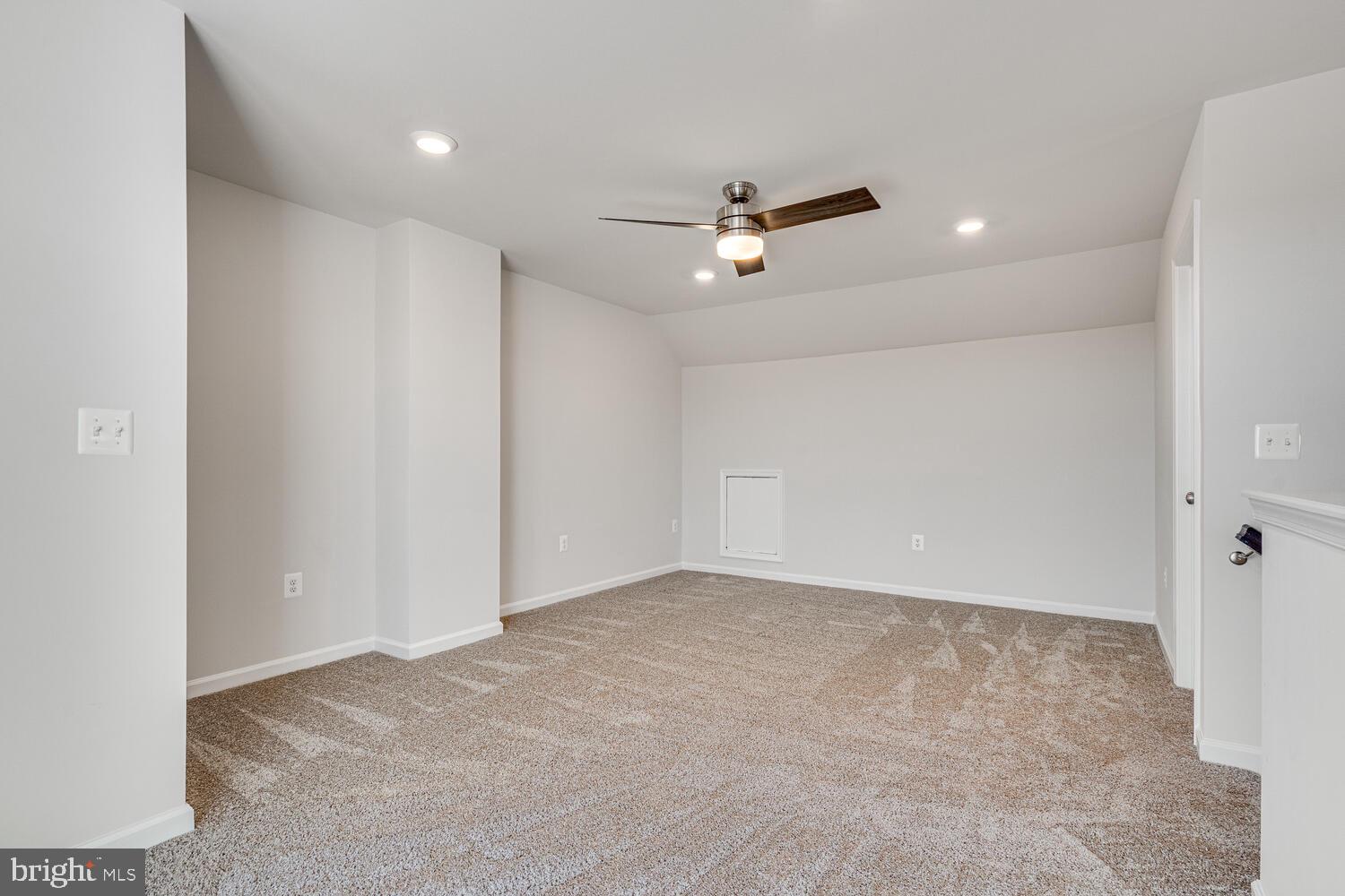 WHITSON WOODS - Residential