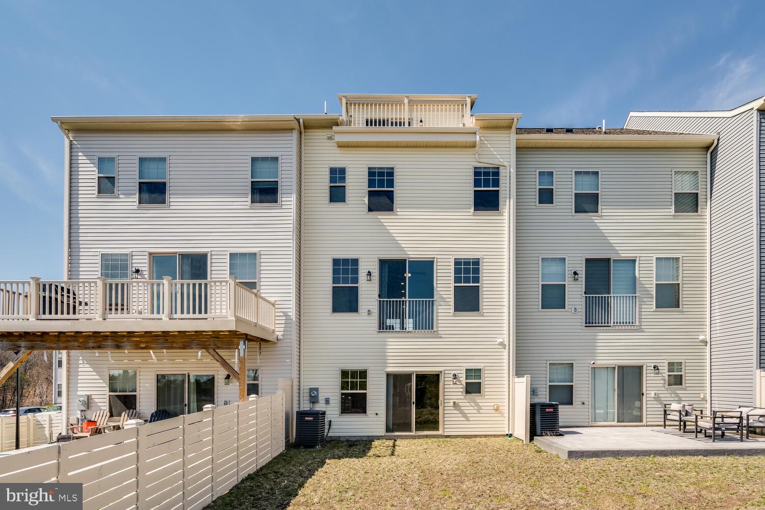 WHITSON WOODS - Residential