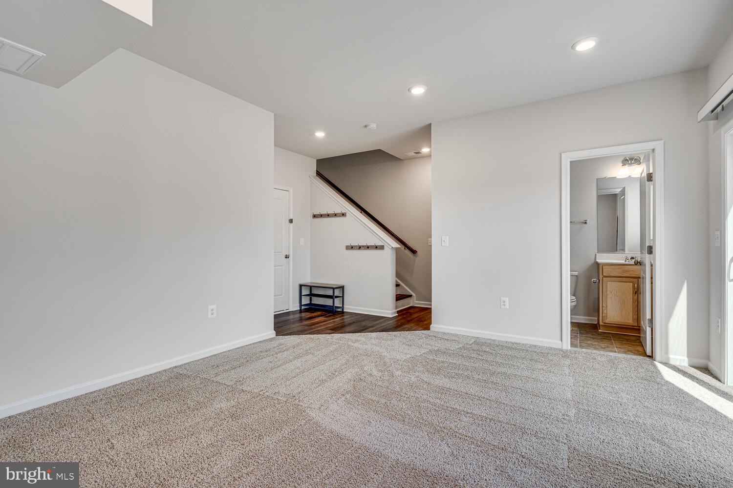 WHITSON WOODS - Residential