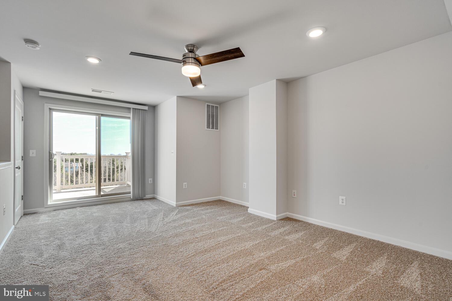 WHITSON WOODS - Residential