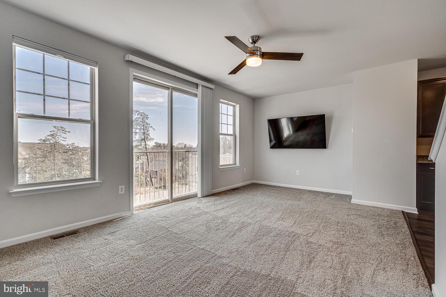 WHITSON WOODS - Residential