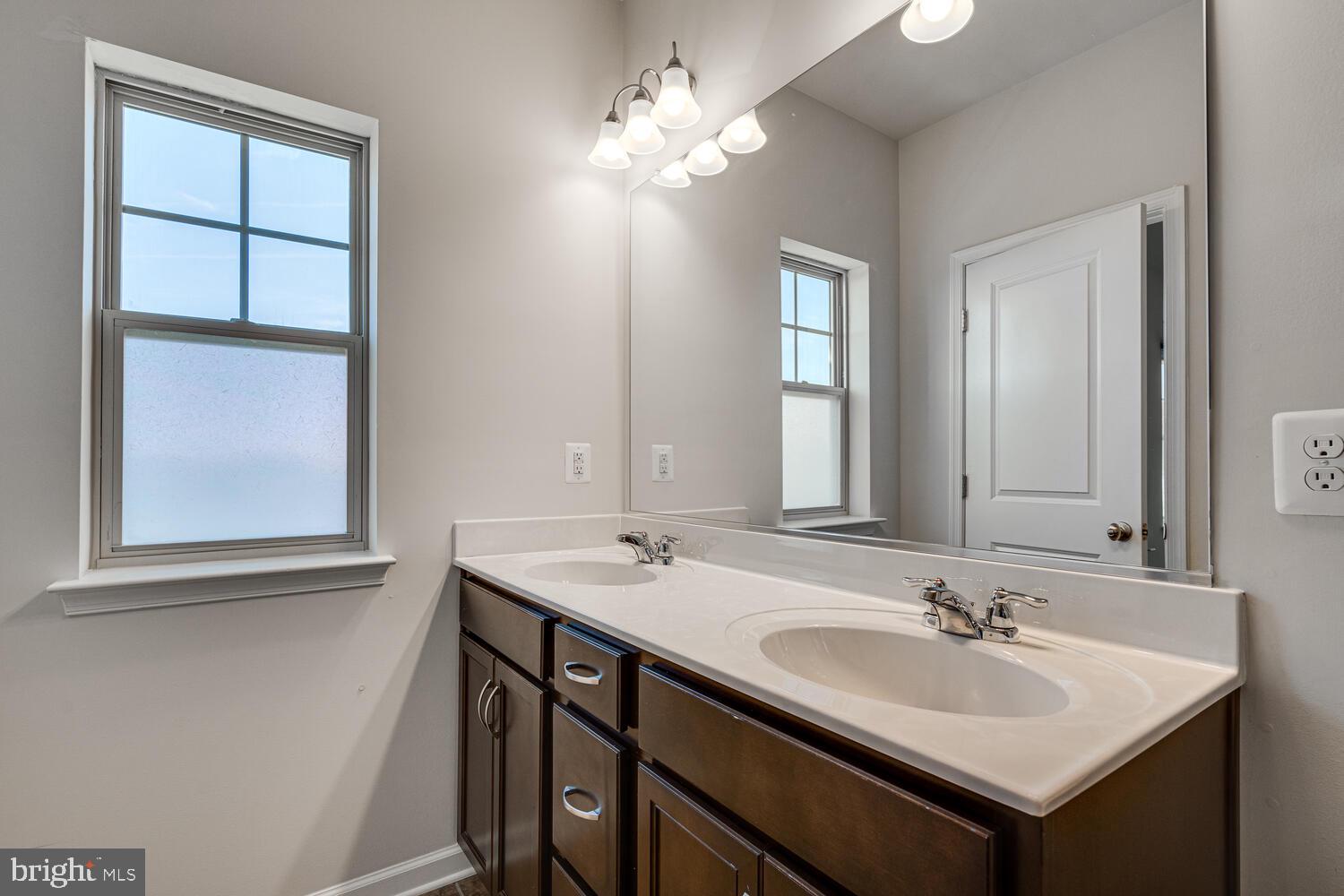 WHITSON WOODS - Residential