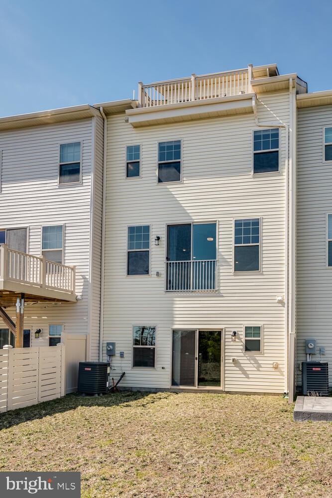 WHITSON WOODS - Residential