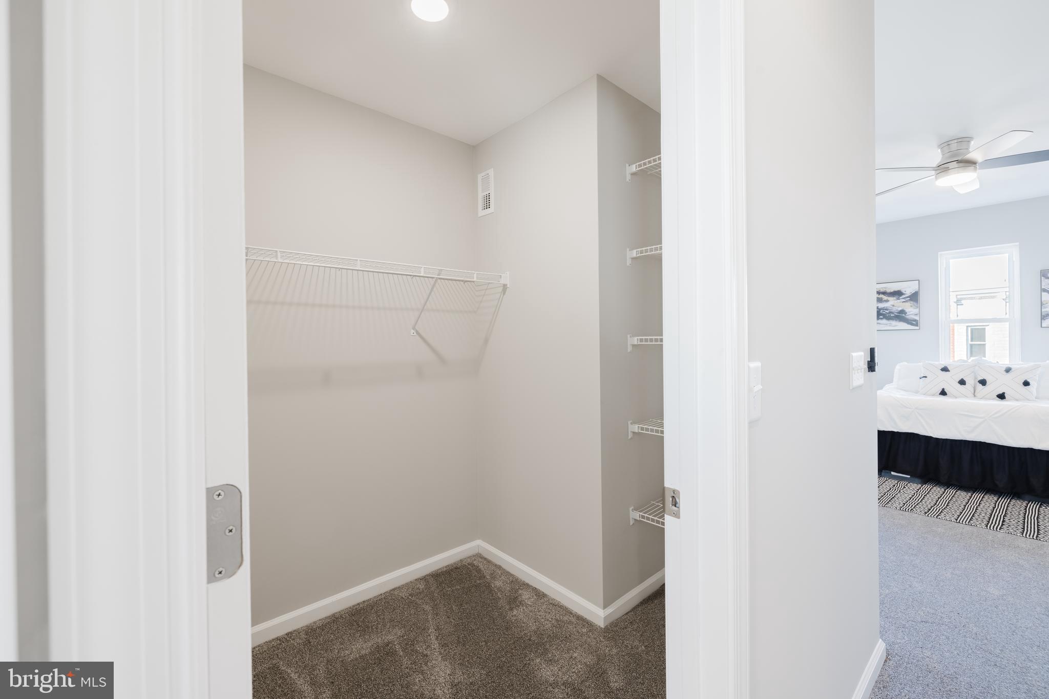 JOHNSTON SQUARE - Residential