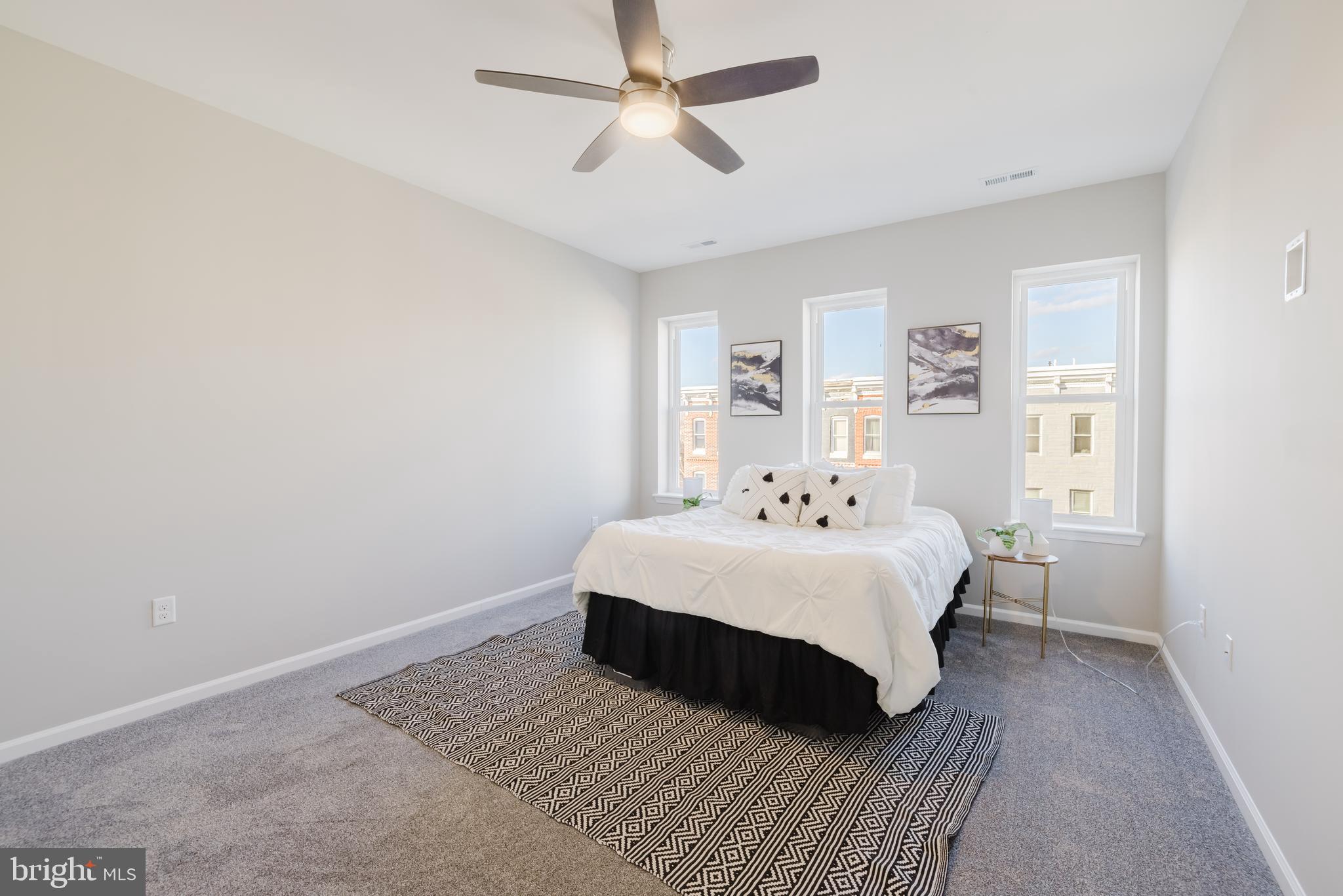 JOHNSTON SQUARE - Residential