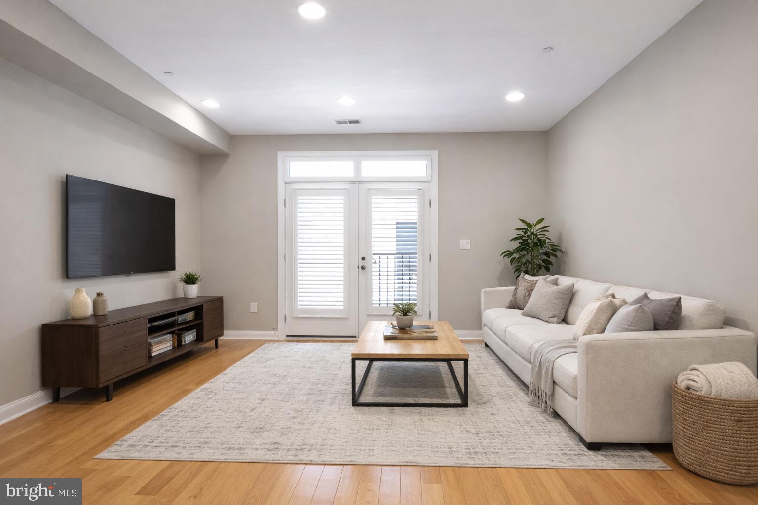 GRADUATE HOSPITAL - Residential