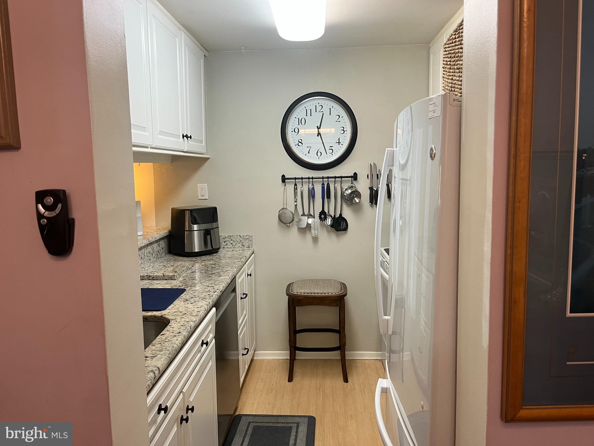 1610 THE FAIRWAY 104W