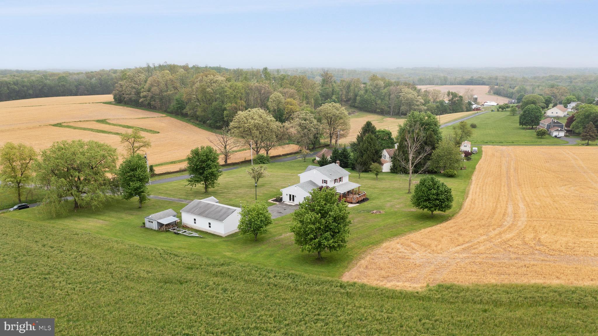 WHITE HALL - Residential
