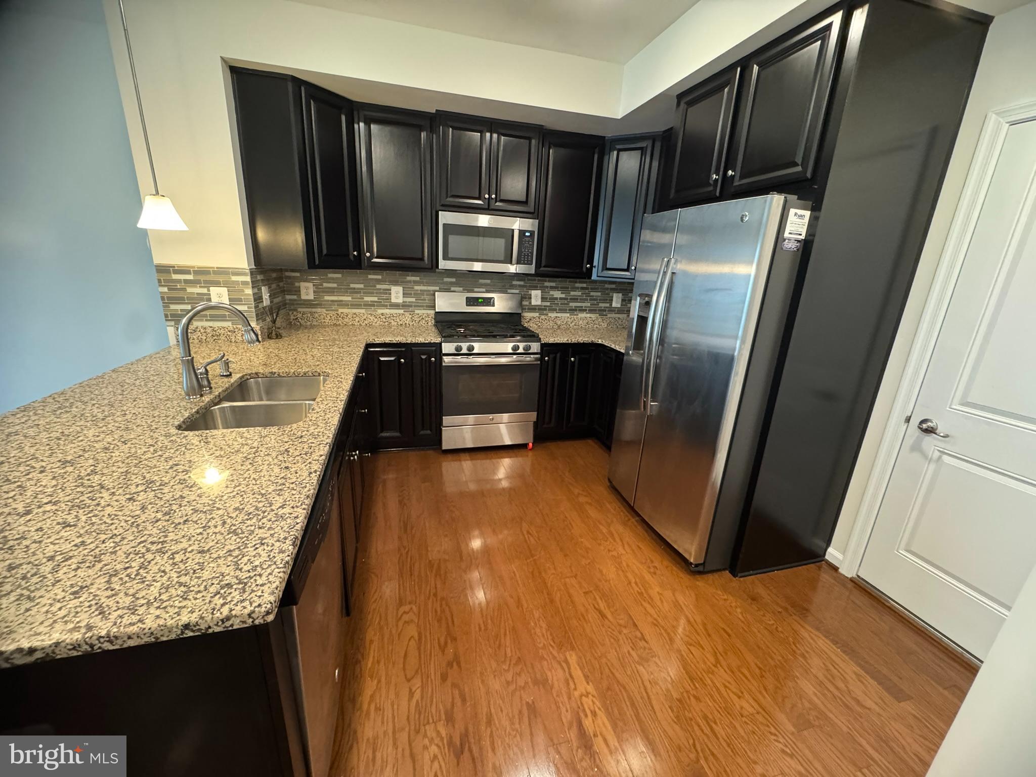 LINTON AT BALLENGER - Residential Lease