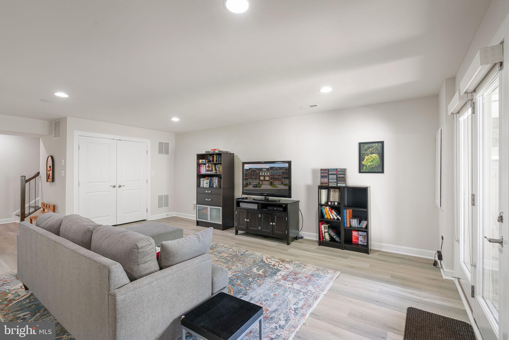 CHESTNUT PLACE - Residential