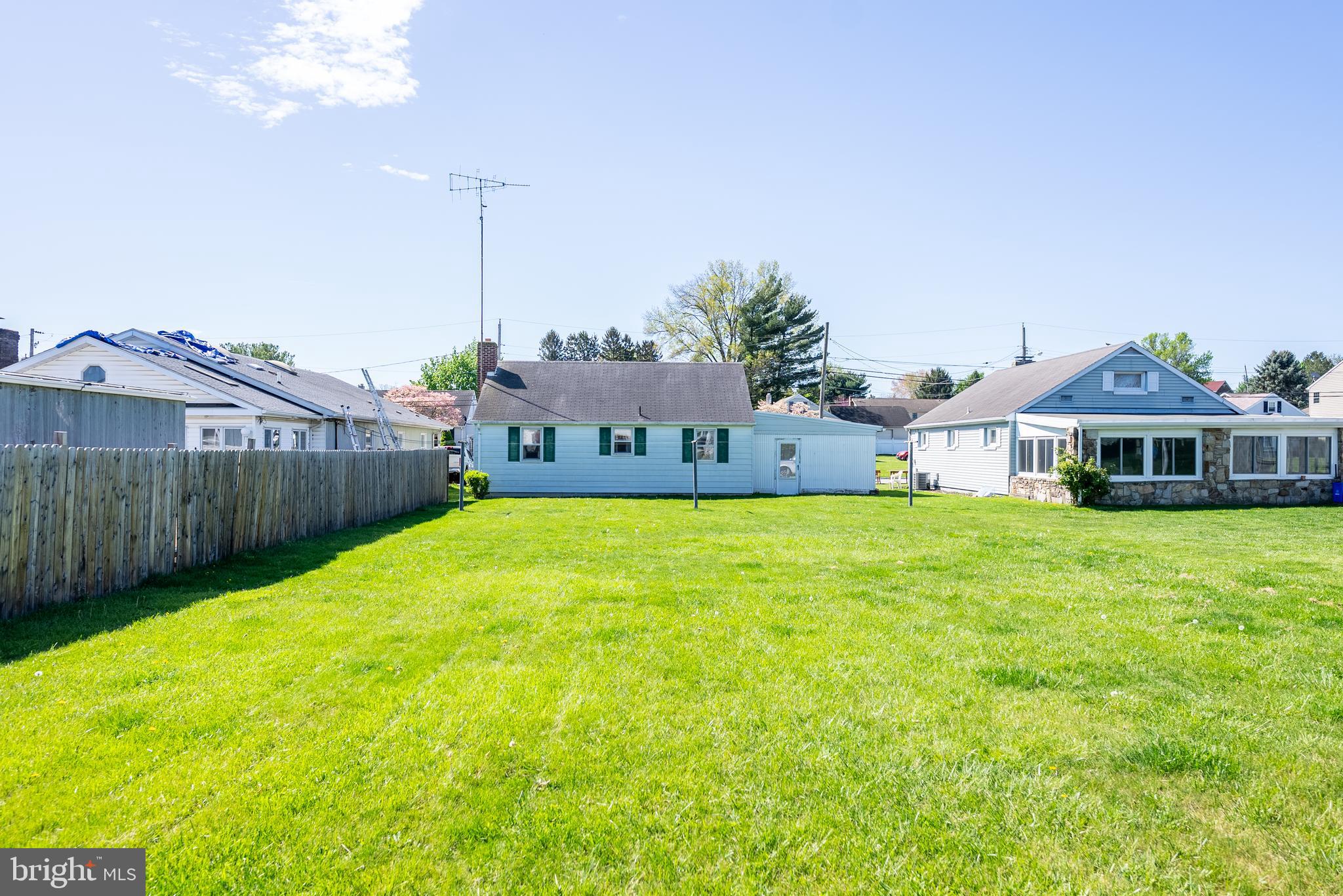 402 WIRT AVENUE