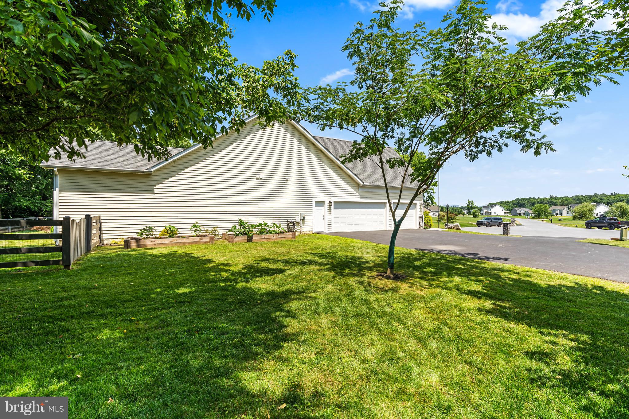 LITTLE GEORGETOWN ESTATES - Residential