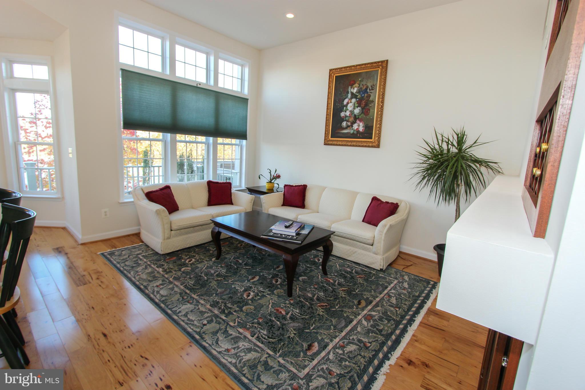 RESTON - Residential