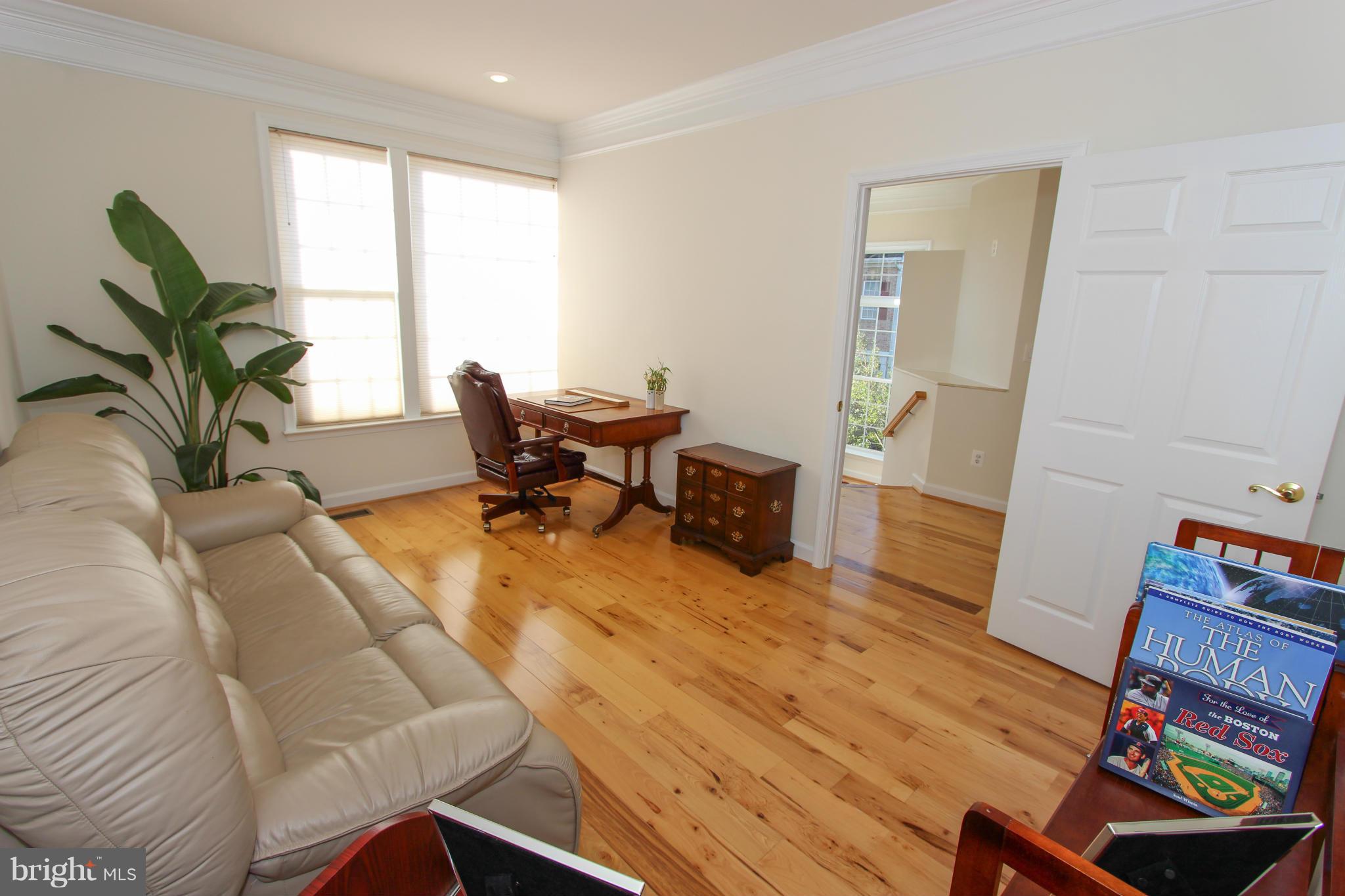 RESTON - Residential