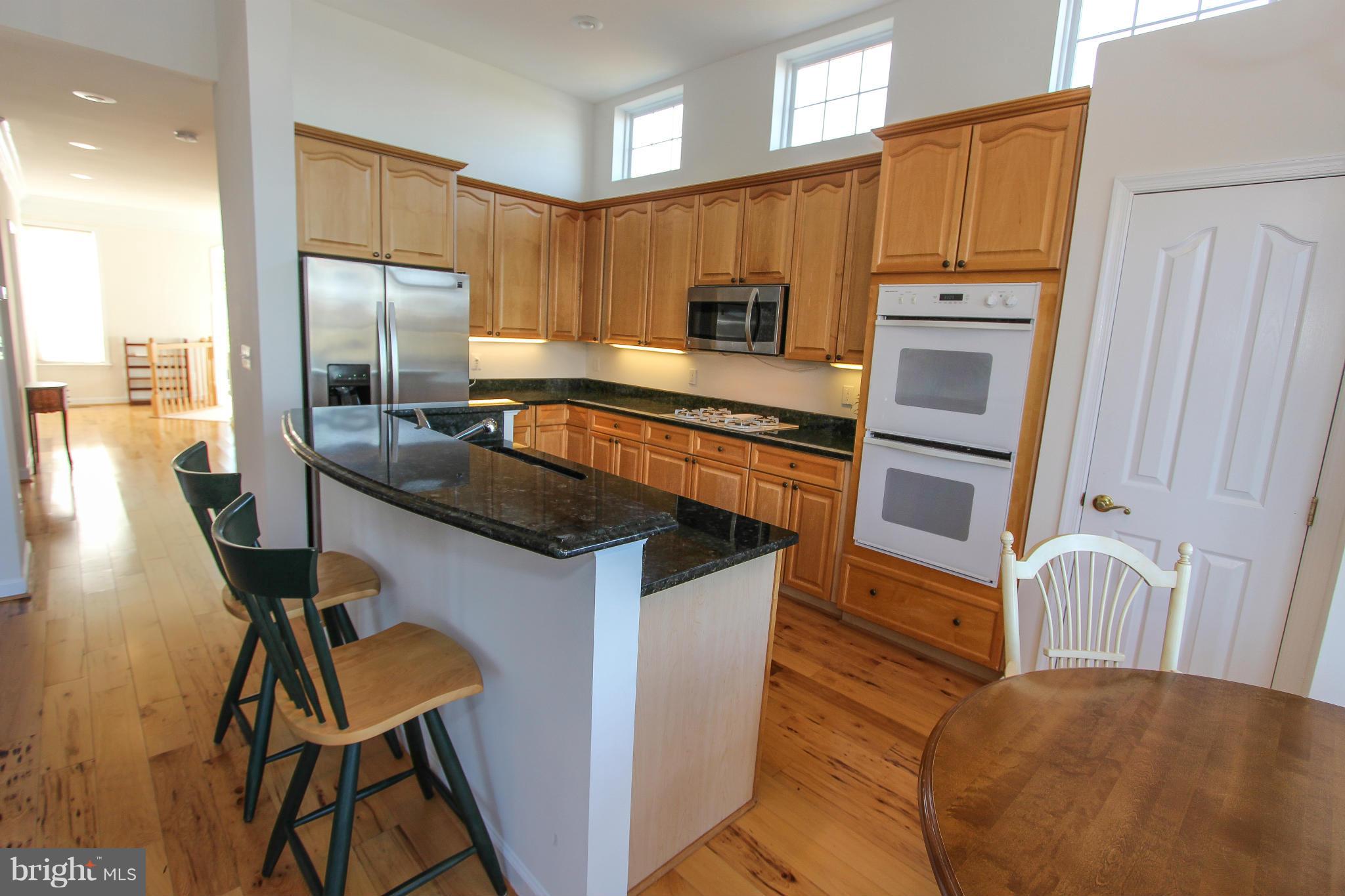 RESTON - Residential