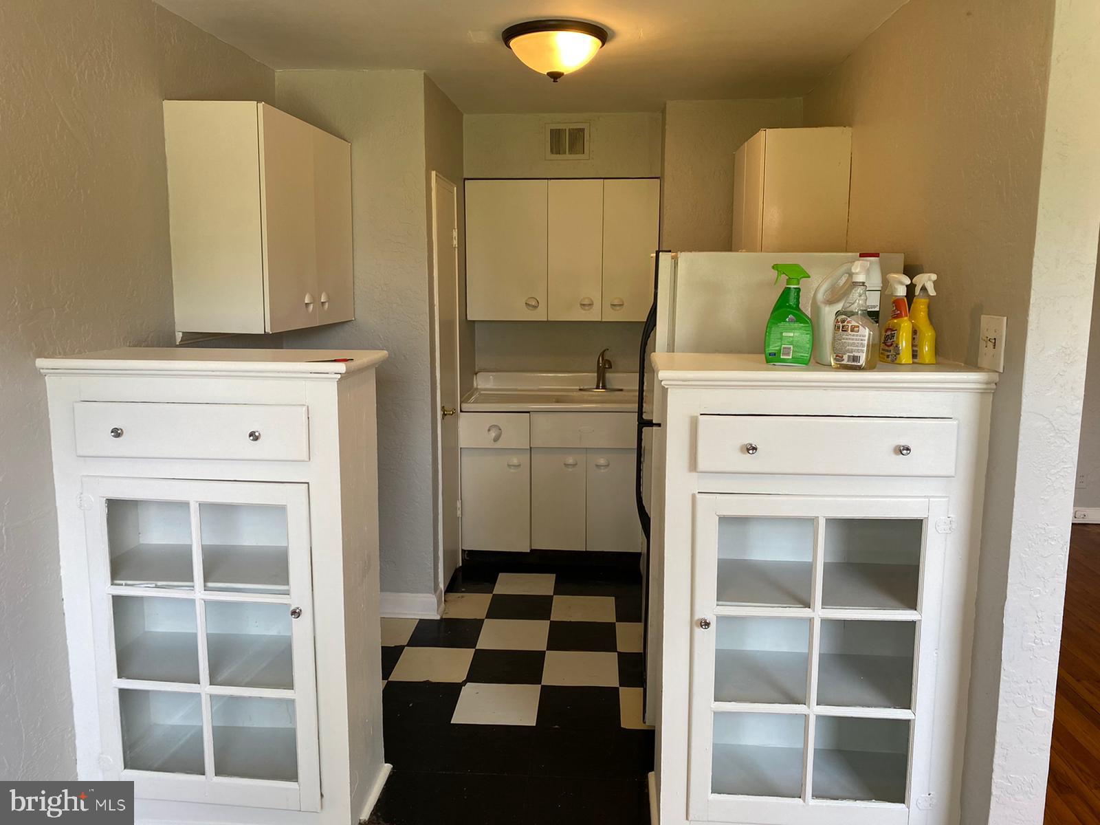 OGONTZ - Residential Lease