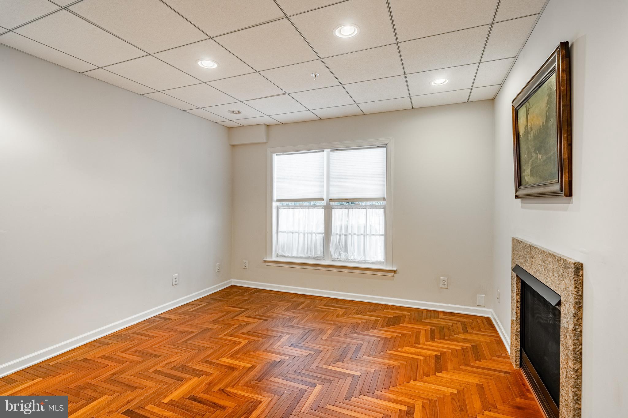 SPRINGTON POINTE WOODS - Residential