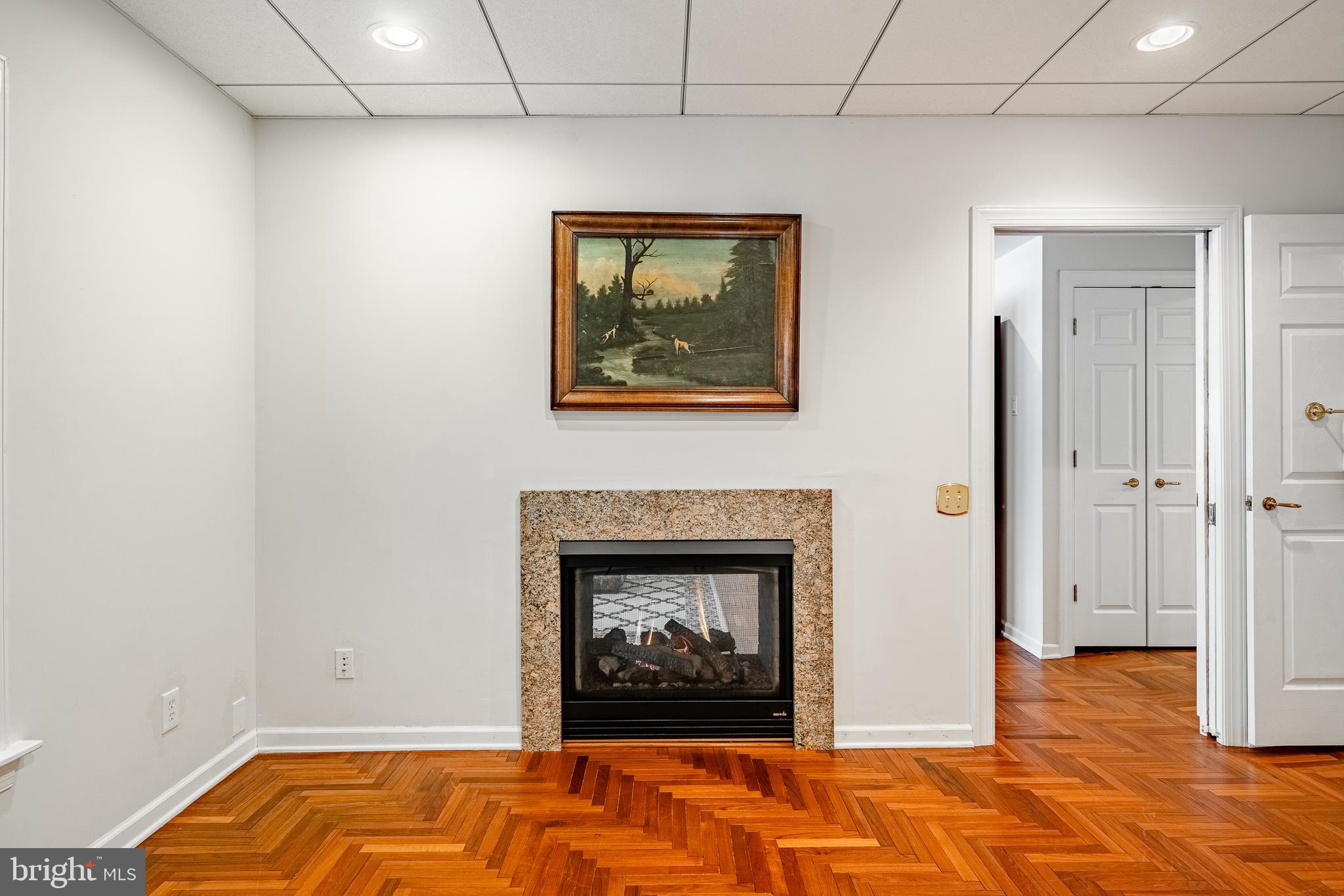 SPRINGTON POINTE WOODS - Residential