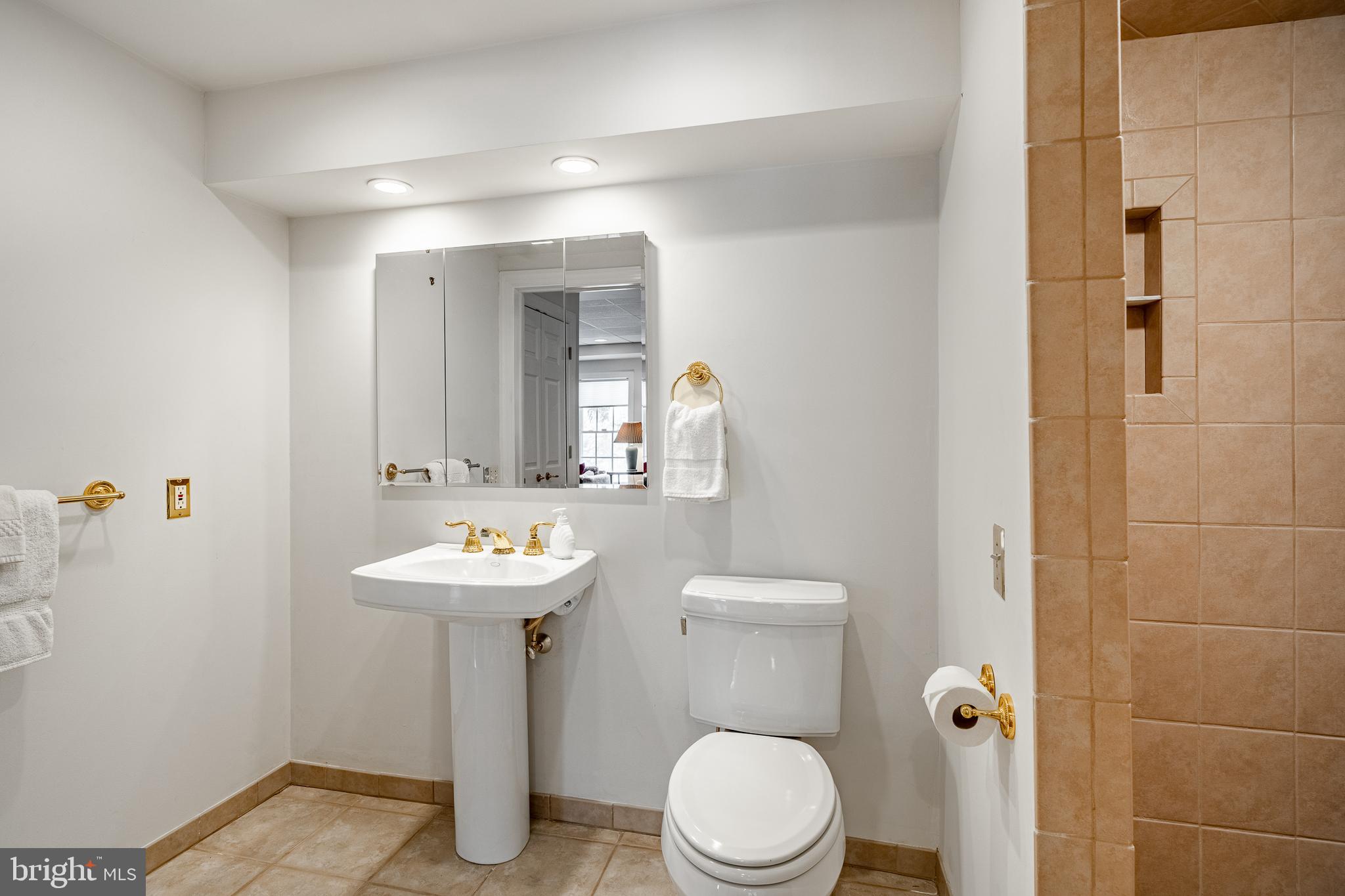 SPRINGTON POINTE WOODS - Residential