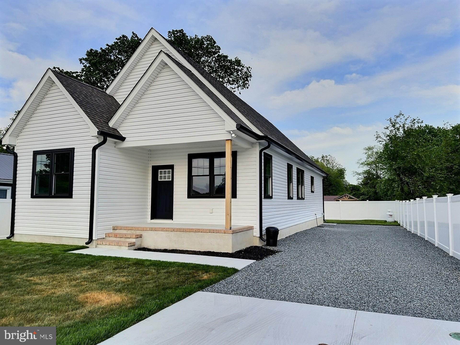 110 N SCHOOL STREET