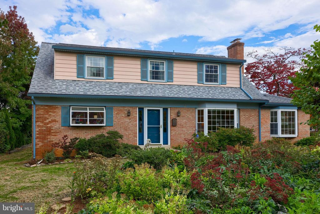 Photo of 1521 Fellowship Drive, Lancaster, PA 17601 (MLS # PALA2042658)