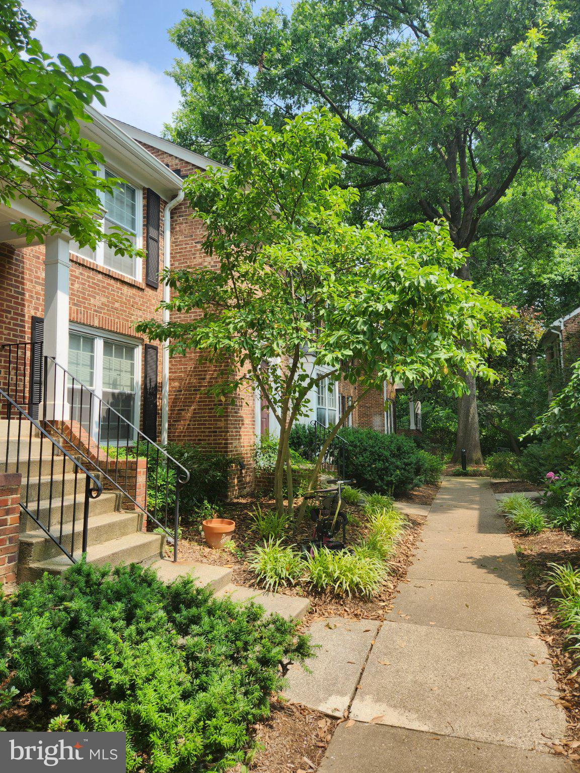 2440 S WALTER REED DRIVE B