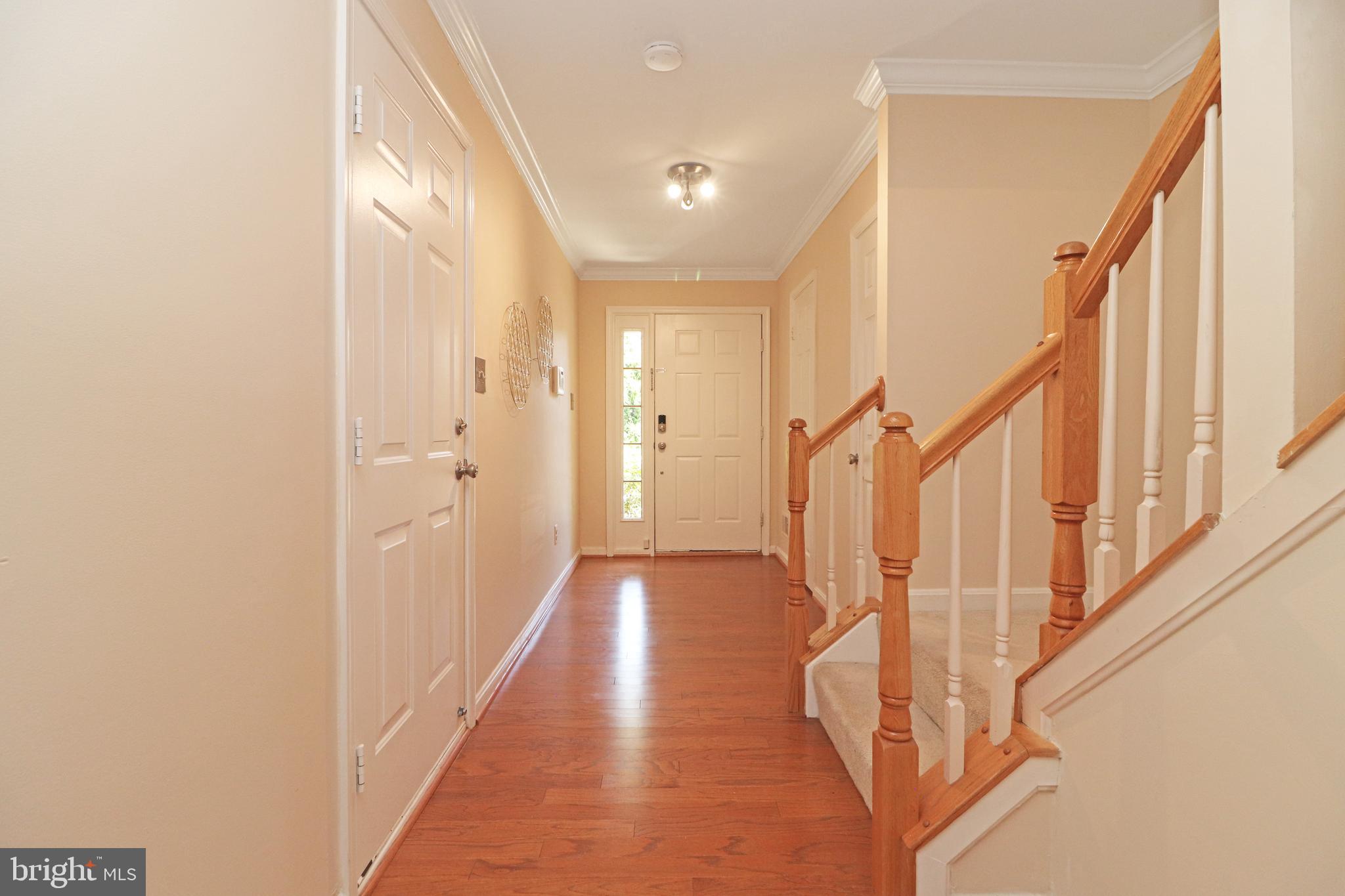 21929 THOMPSON SQUARE