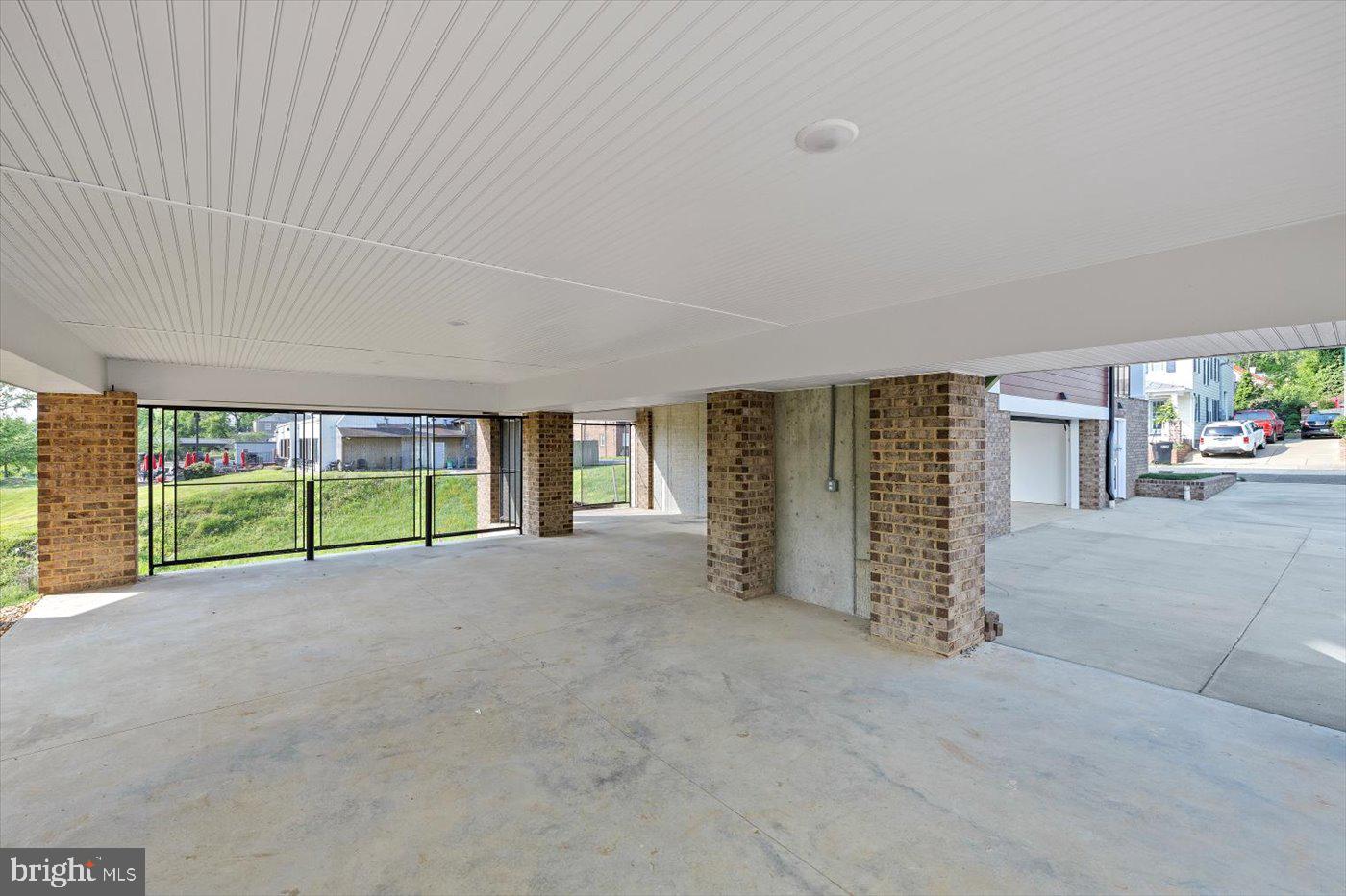 DOWNTOWN FREDERICKSBURG - Residential