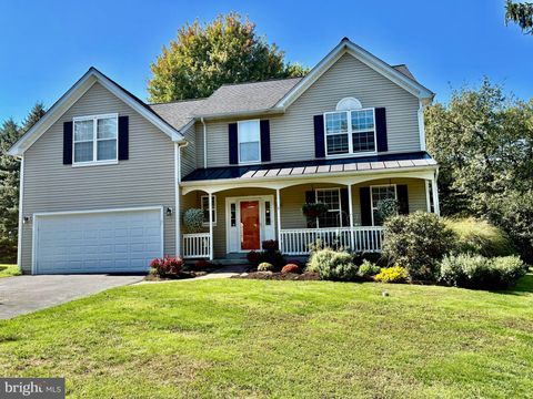 Photo of 215 Meetinghouse Lane, PHOENIXVILLE, PA 19460 (MLS # PACT2111388)