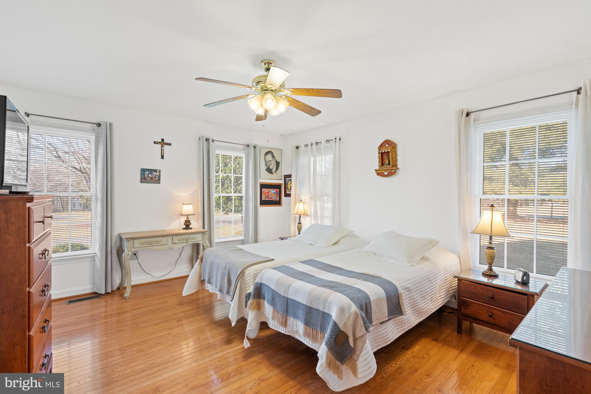 FOXLAIR ACRES - Residential