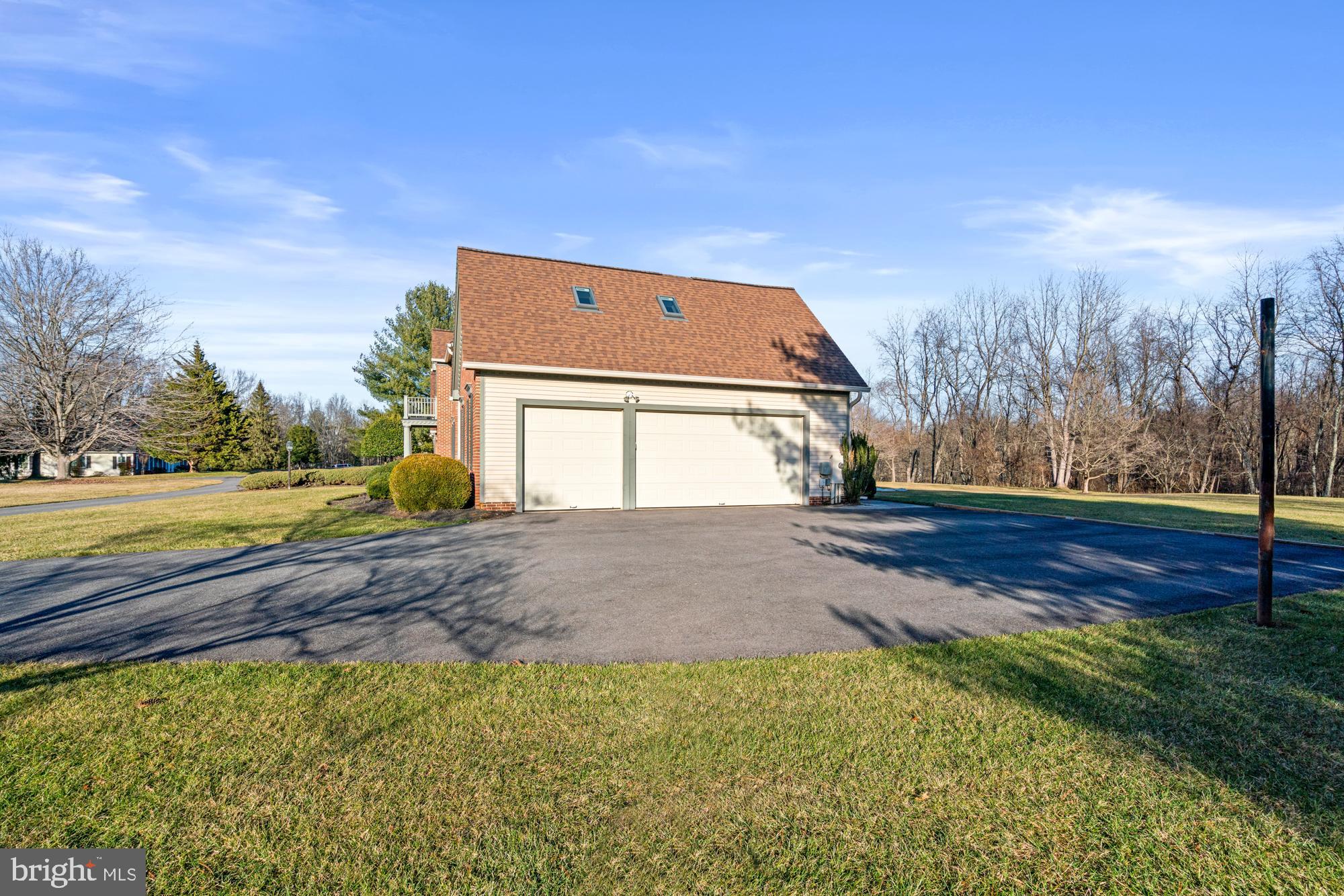 FOXLAIR ACRES - Residential