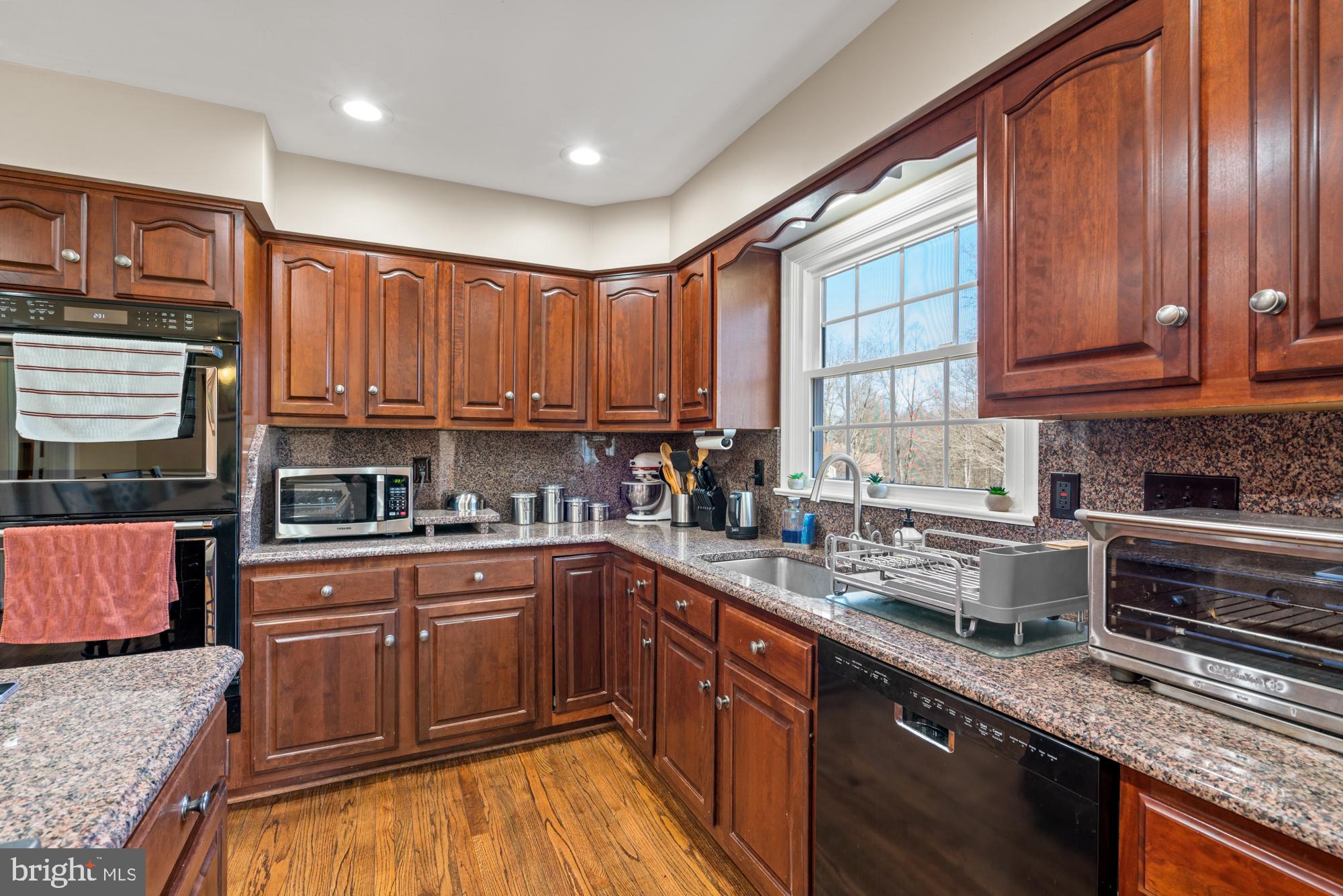 FOXLAIR ACRES - Residential