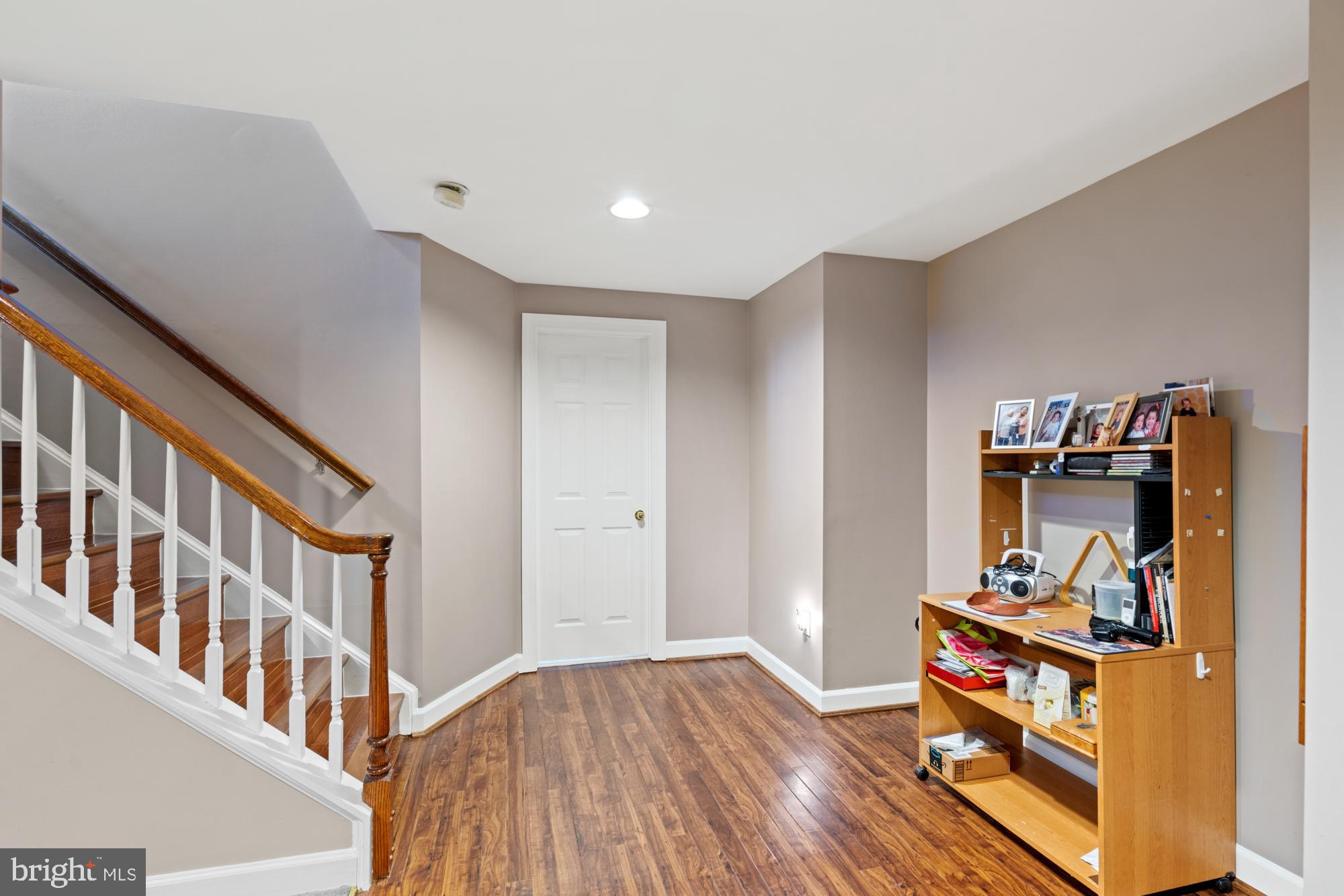 FOXLAIR ACRES - Residential