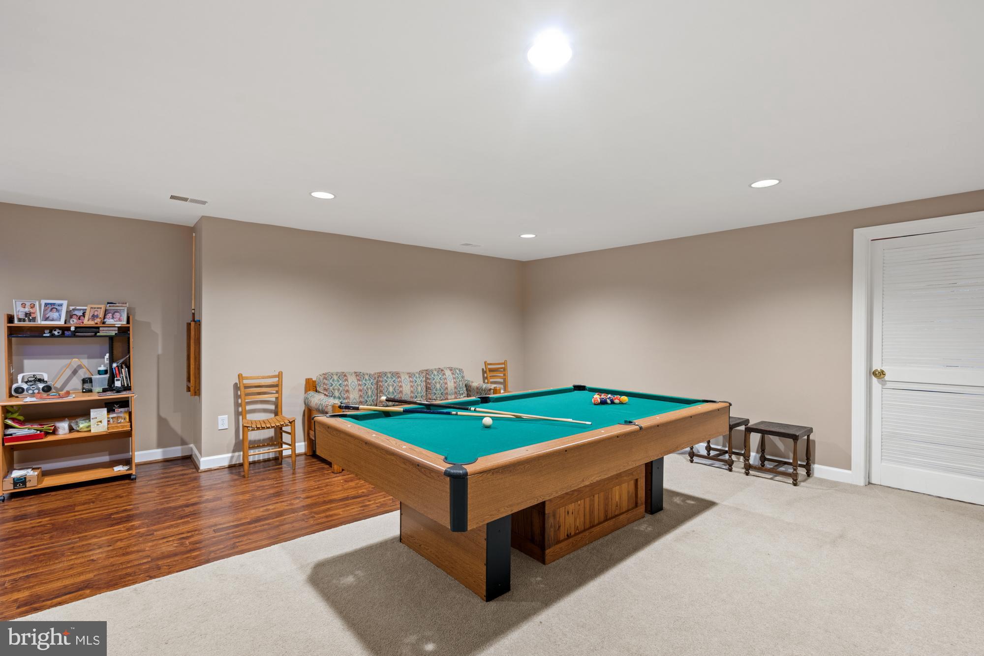 FOXLAIR ACRES - Residential