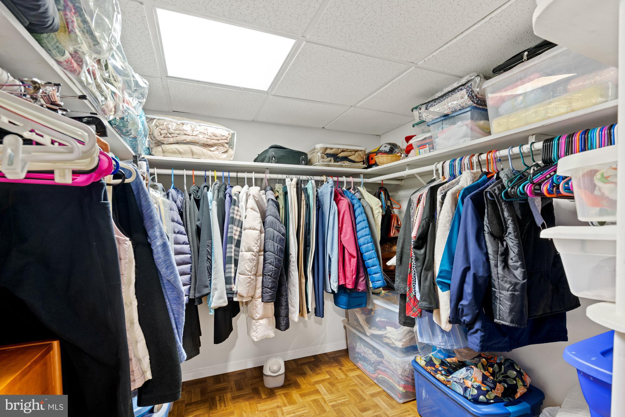 FOXLAIR ACRES - Residential